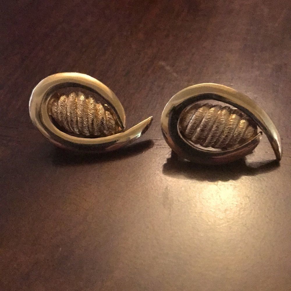Vintage Monet clip on gold earrings